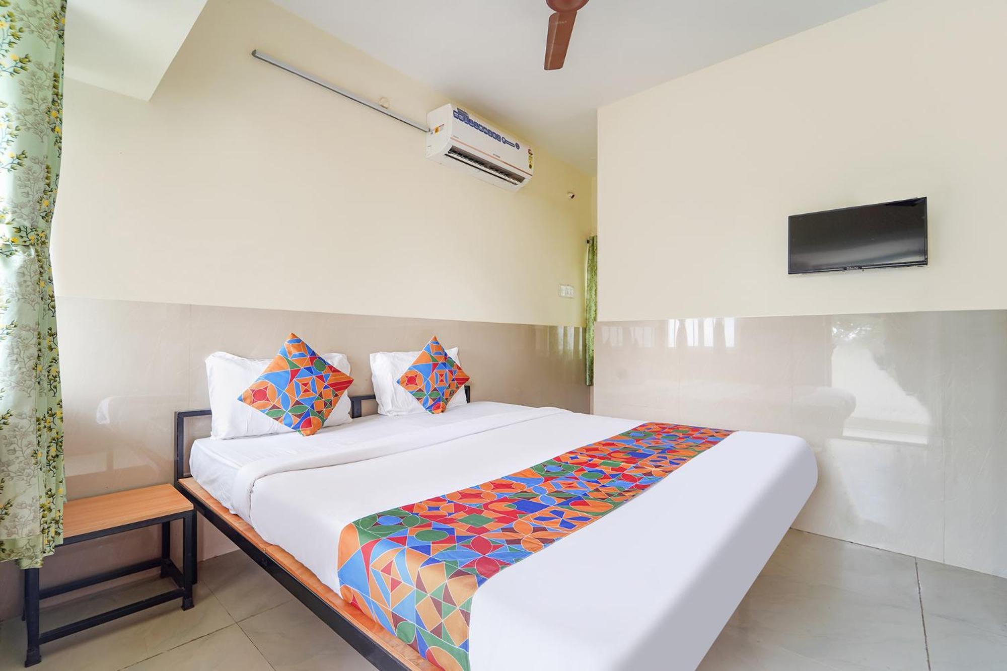 Fabexpress Clover Castle - Nr Coimbatore International Airport Zewnętrze zdjęcie